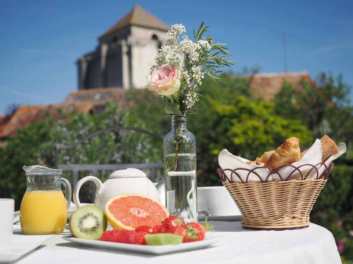 Le Jardin Des Lys - Chambre D'Hote Ou Appartement La Roche-Posay Exterior foto
