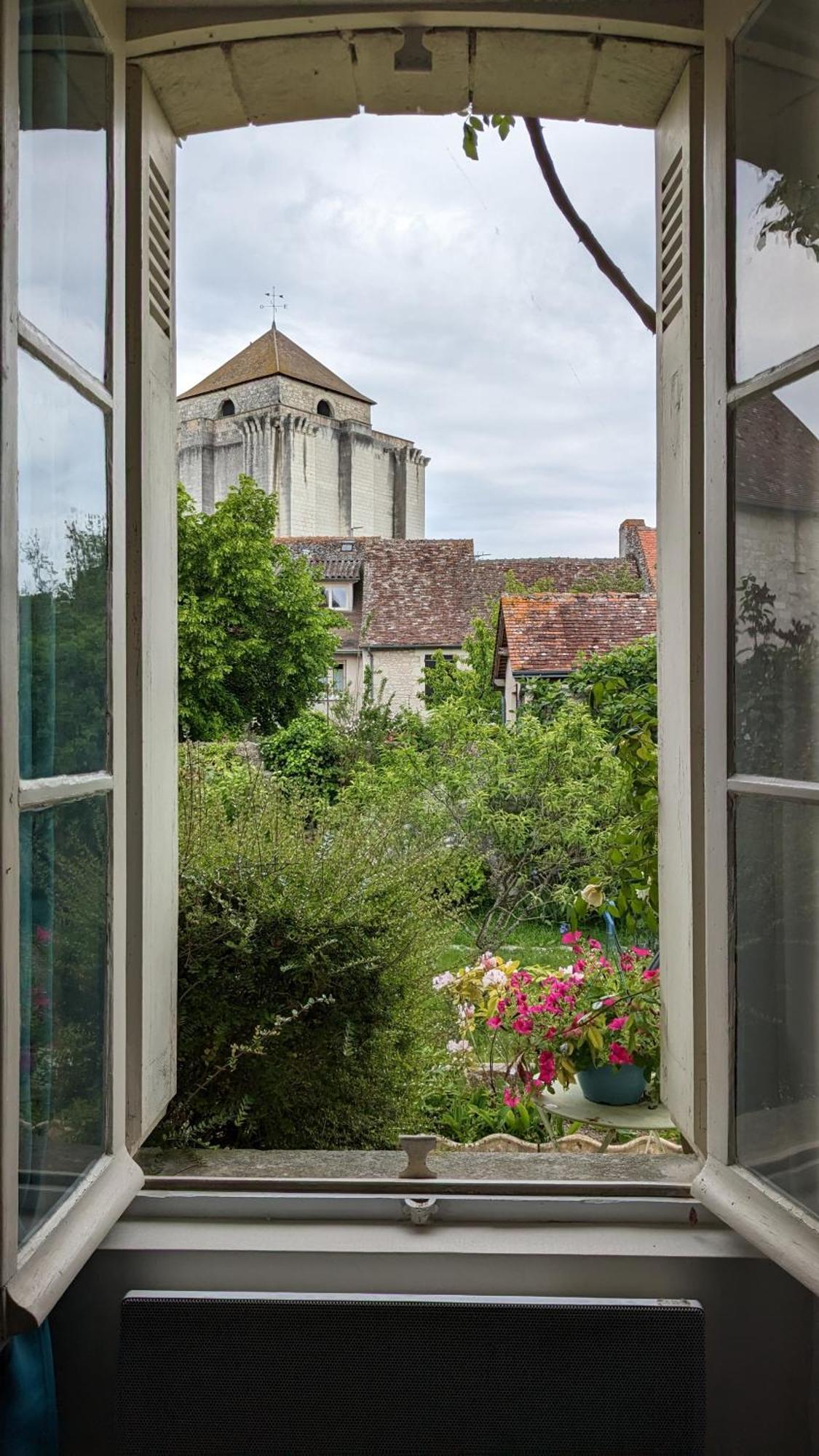 Le Jardin Des Lys - Chambre D'Hote Ou Appartement La Roche-Posay Zimmer foto